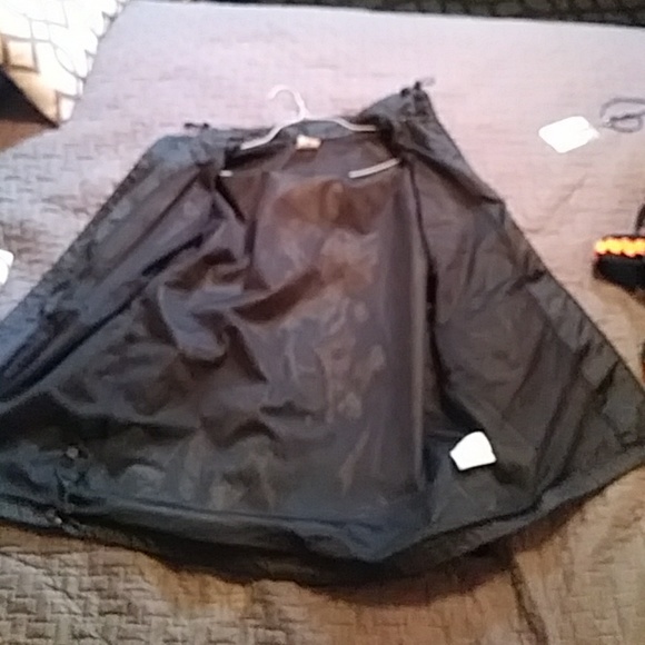 Nike Rain Jacket - Picture 3 of 4